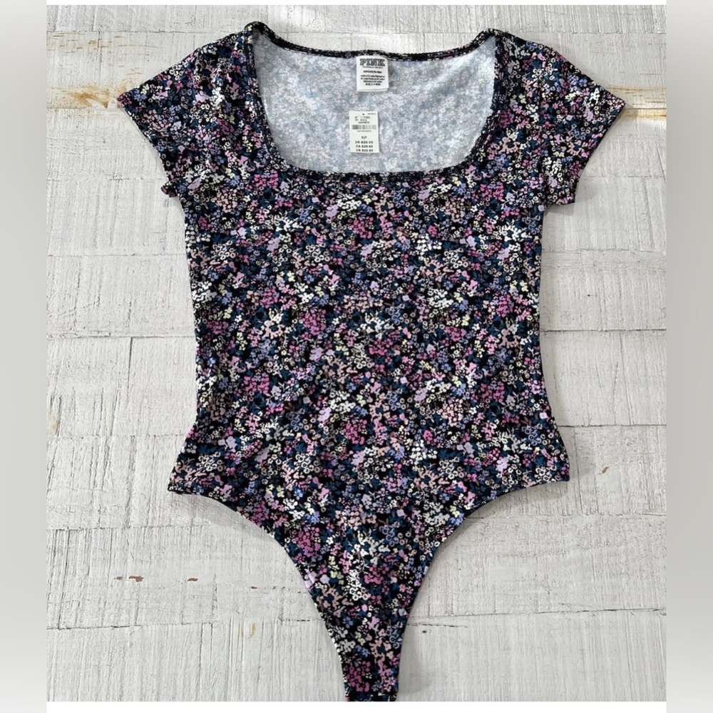 NEW PINK Victoria’s Secret Floral Scoop Neck Bodysuit size Large NWT Short Sleev
